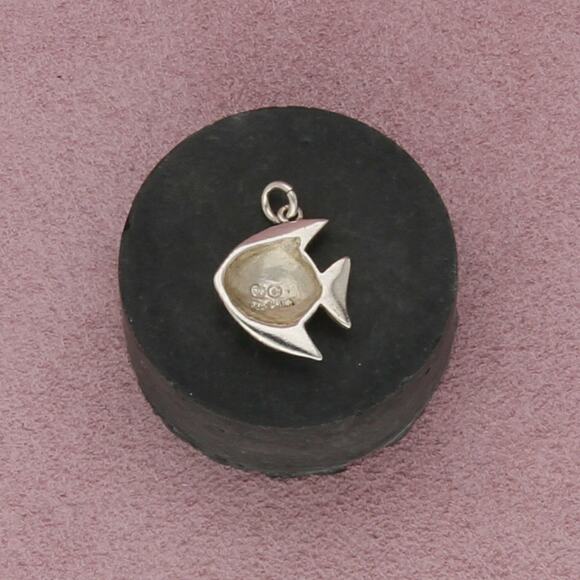 sterling silver enamel & marcasite fish charm pendant - Picture 3 of 3